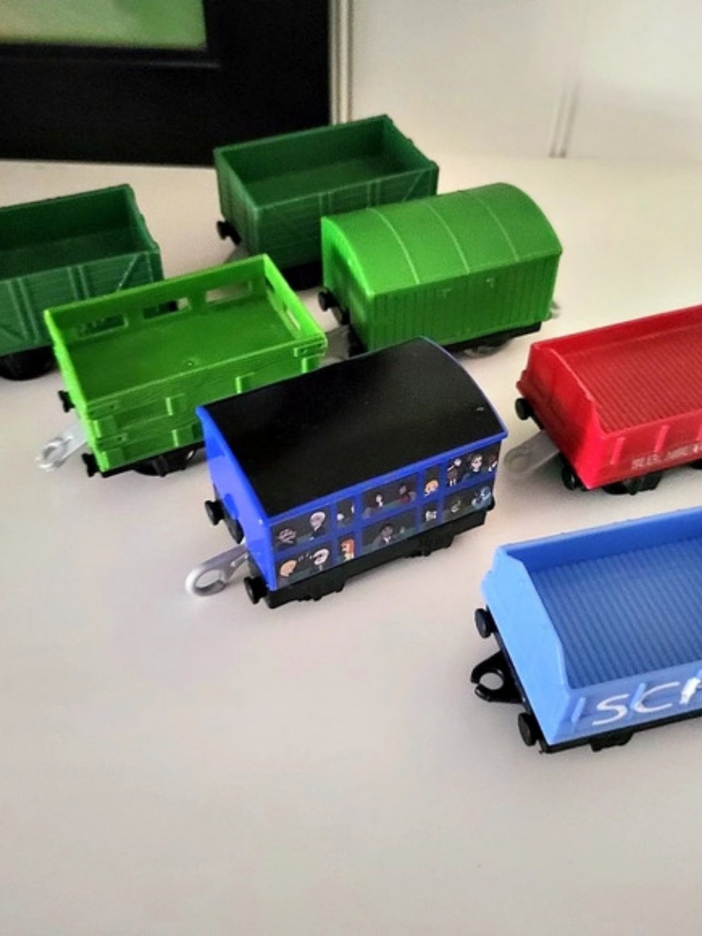Fisher-Price Thomas & Friends TrackMaster Cargo Cars Lot
